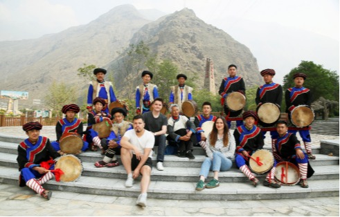 The Faculty Staff and Students to Probe into the Chinese Minority Arts in Wenchuan County